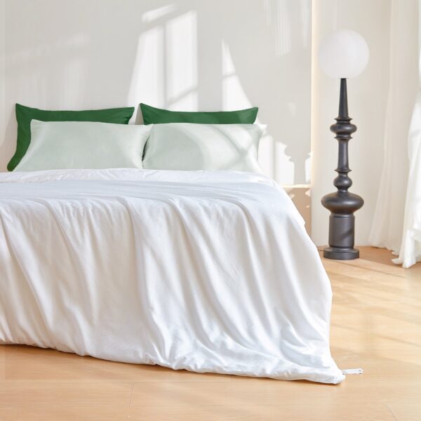 Summer 7A Grade Silk Filled Comforter - Image 2