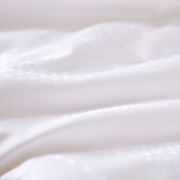 Summer 6A Mulberry Silk Filled Comforter - Image 8