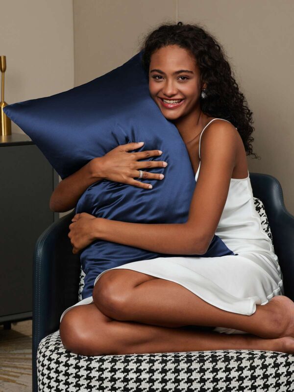 22Momme 100% Pure Silk Pillowcase - Hidden Zipper - Image 15
