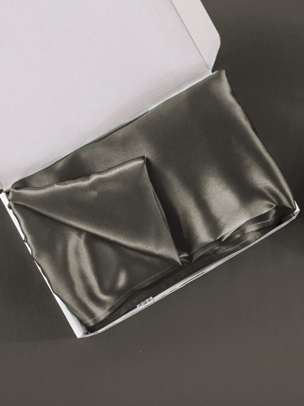22Momme 100% Pure Silk Pillowcase - Hidden Zipper - Image 25