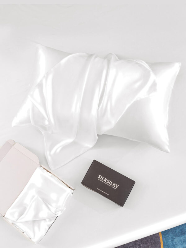 19Momme 100% Mulberry Silk Pillowcase - Envelope Closure - Image 8