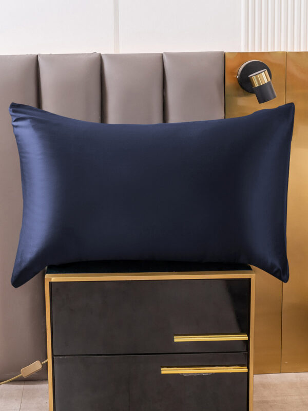 22Momme 100% Pure Silk Pillowcase - Hidden Zipper - Image 14