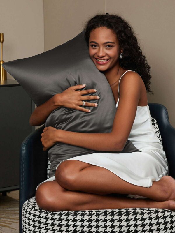 30Momme Luxurious 100% Silk Pillowcase - Hidden Zipper - Image 34