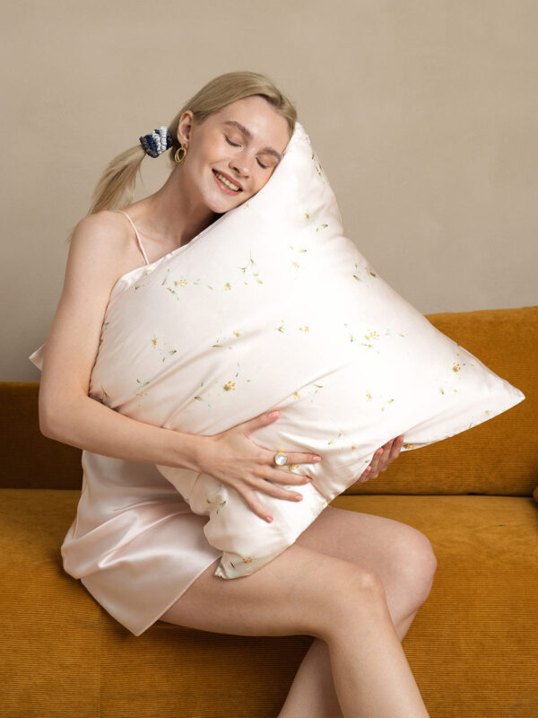 19Momme 100% Mulberry Silk Pillowcase - Snowbud Lily - Image 8