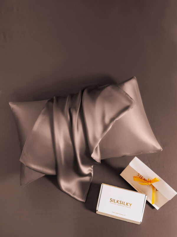19Momme 100% Mulberry Silk Pillowcase - Envelope Closure - Image 136